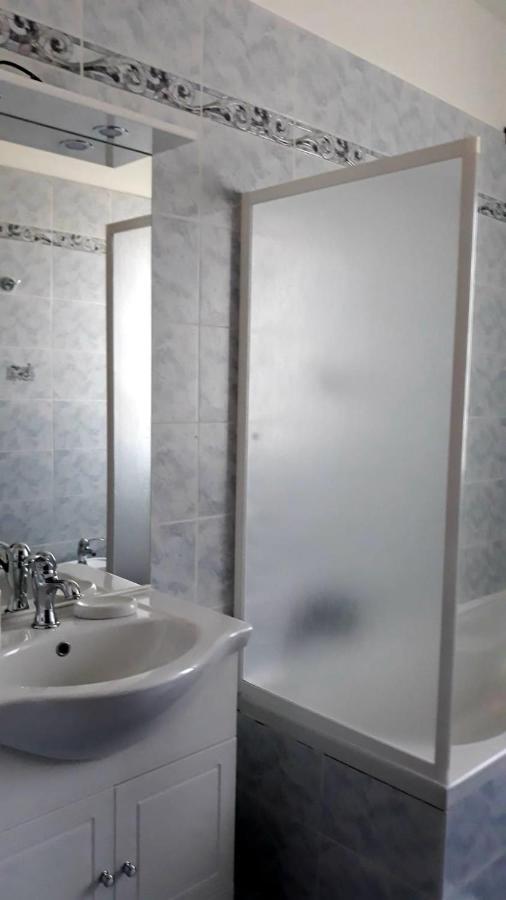 Le Tre Stelle Bed & Breakfast Ronco allʼAdige Exterior foto